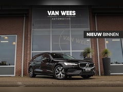 Volvo V60 - 2.0 B3 Essential | 2e eigenaar | BTW auto | Origineel NL | Carplay | LED | Camera | 17 inc