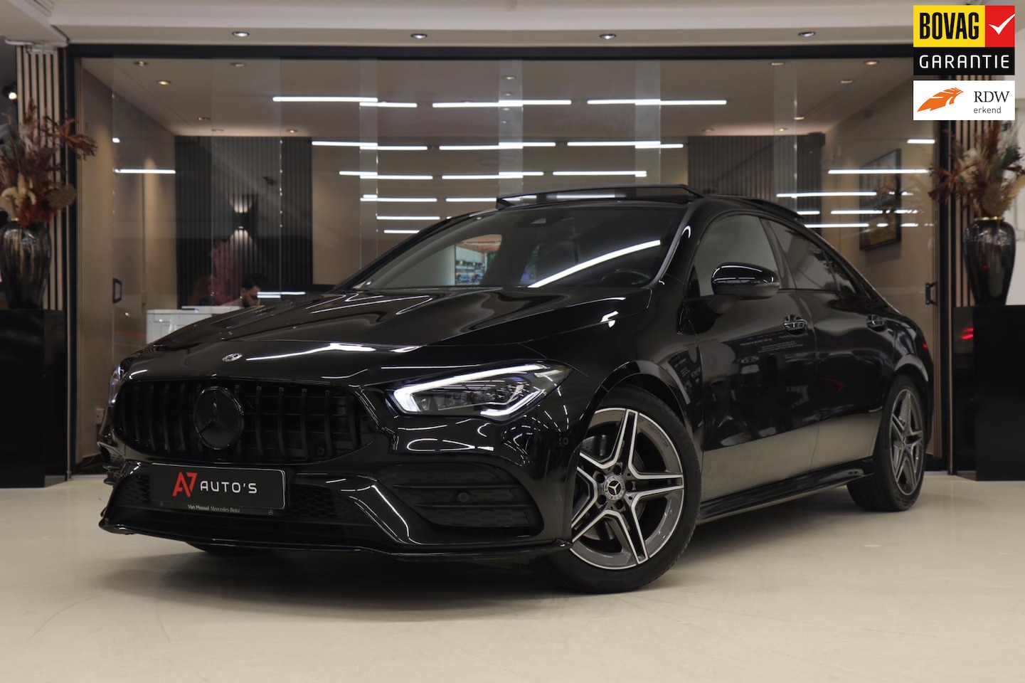 Mercedes-Benz CLA-Klasse - 200 AMG NAP/DEAELERONDERHOUD/PANO/MEMORY/KEYLESS/CAMERA/VOL! - AutoWereld.nl