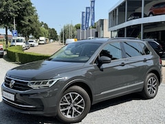 Volkswagen Tiguan - Hybrid 245pk DSG (Trekhaak, Camera, Ergo, Virtual)