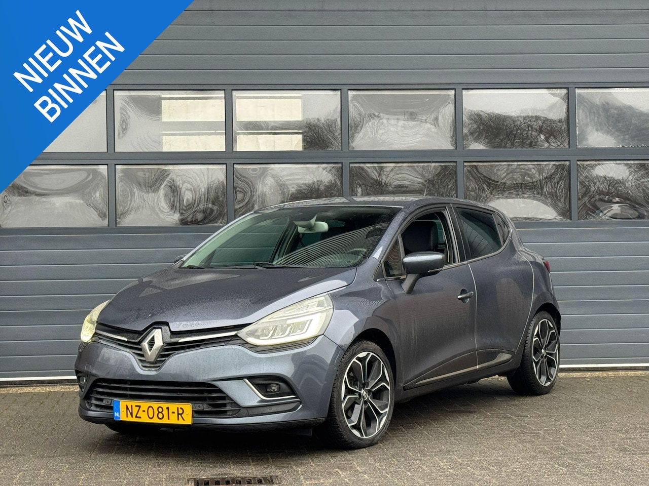 Renault Clio - 1.2 TCE INTENS I AUTOMAAT I TREKHAAK I R-LINK I STOELVERWARMING - AutoWereld.nl
