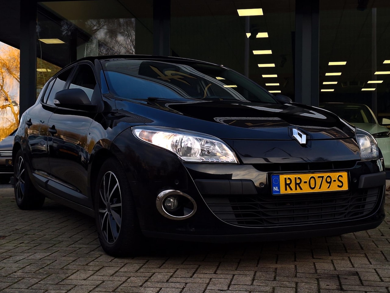 Renault Mégane - 1.6 Authentique bj. 2012 Airco - AutoWereld.nl