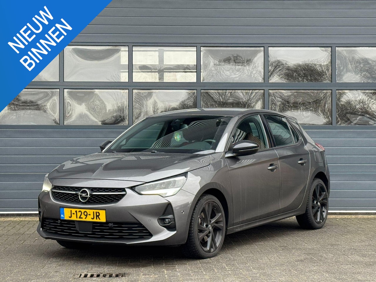 Opel Corsa - 1.2 GS LINE I AUTOMAAT I WINTERPAKKET I PREMIUMPAKKET I PARKEERPAKKET - AutoWereld.nl