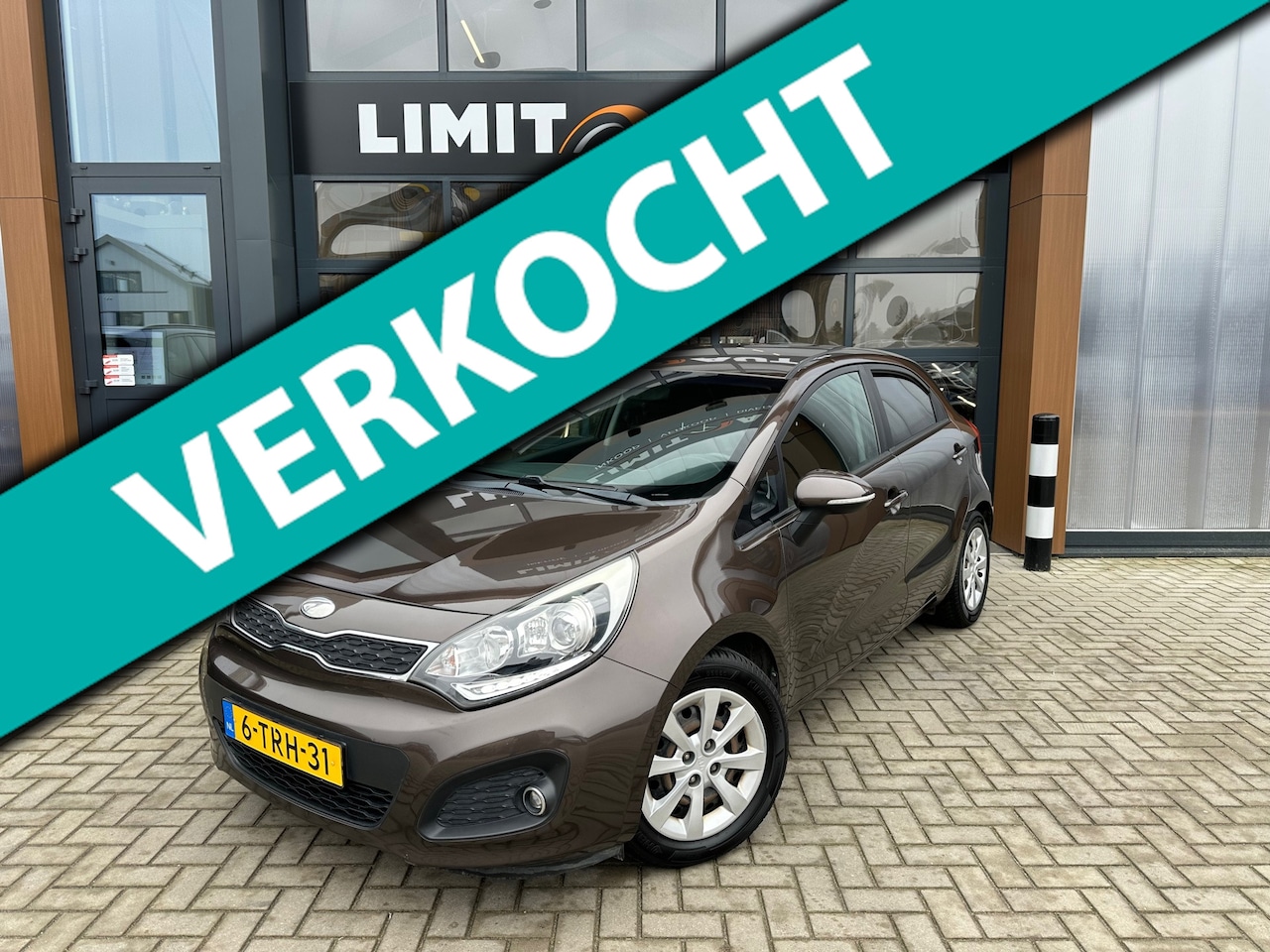 Kia Rio - 1.2 CVVT ExecutiveLine Climate/Camera/Keyless/Pdc/El.ramen/Trekhaak/Nap/Apk - AutoWereld.nl