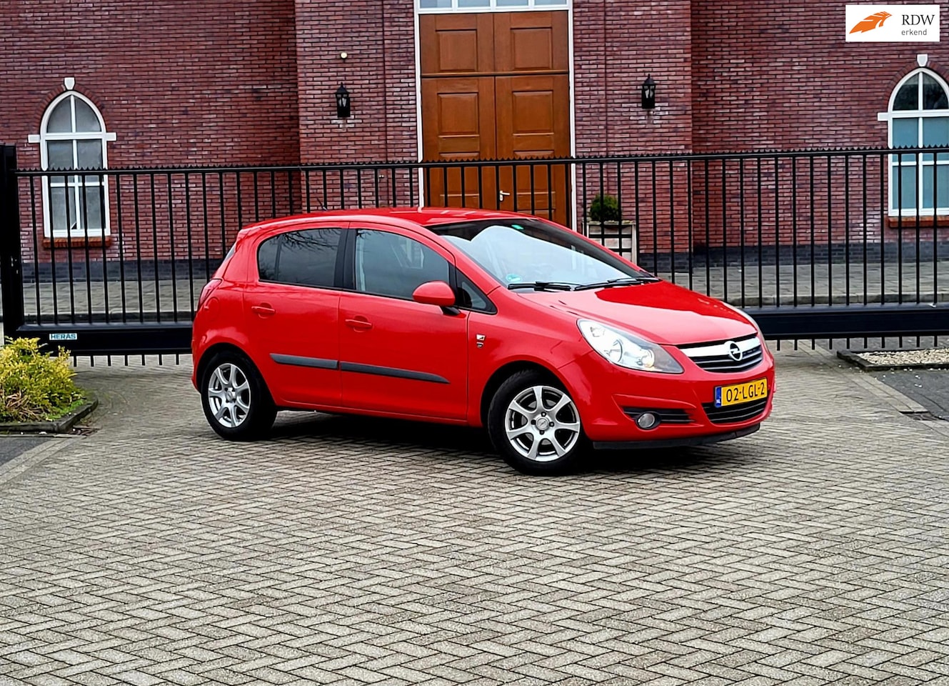 Opel Corsa - 1.4-16V '111' Edition / 1e Eiegenaar / Nap / Airco / Trekhaak / Cruise control - AutoWereld.nl