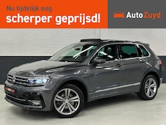 Volkswagen Tiguan - 2.0 TSI 4Motion Highline Business R / Pano / Virtual / CarPlay / Trekhaak