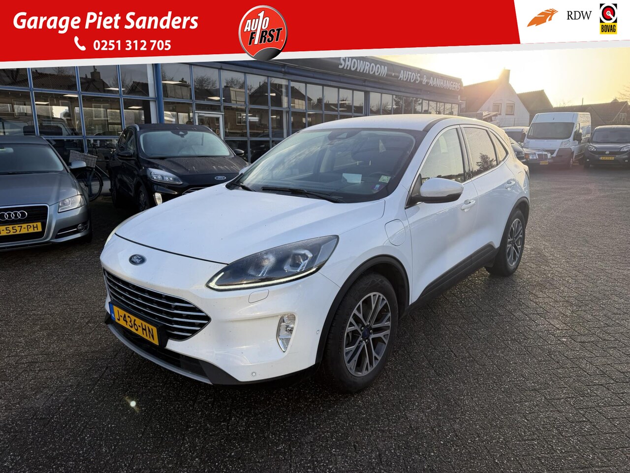 Ford Kuga - 2.5 PHEV Titanium X I Stoel/Stuur verw. I HUD I Elec. achterklep I 1e Eigenaar I - AutoWereld.nl