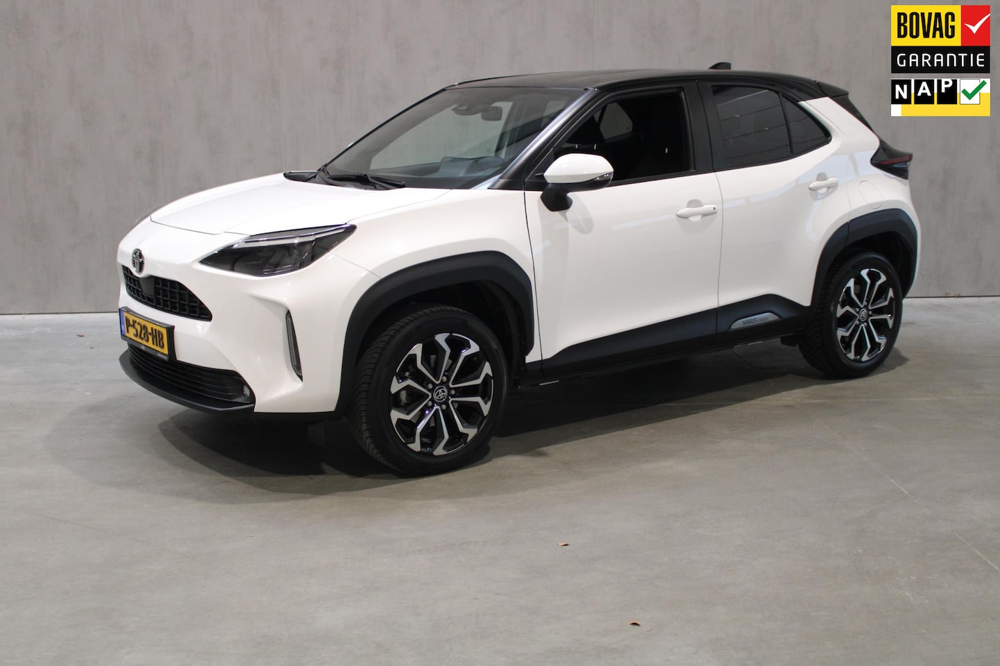 Toyota Yaris Cross - 1.5 VVT-I First Edition Camera/Navi/Cruise 12 maanden bovag prijs is rijklaar - AutoWereld.nl