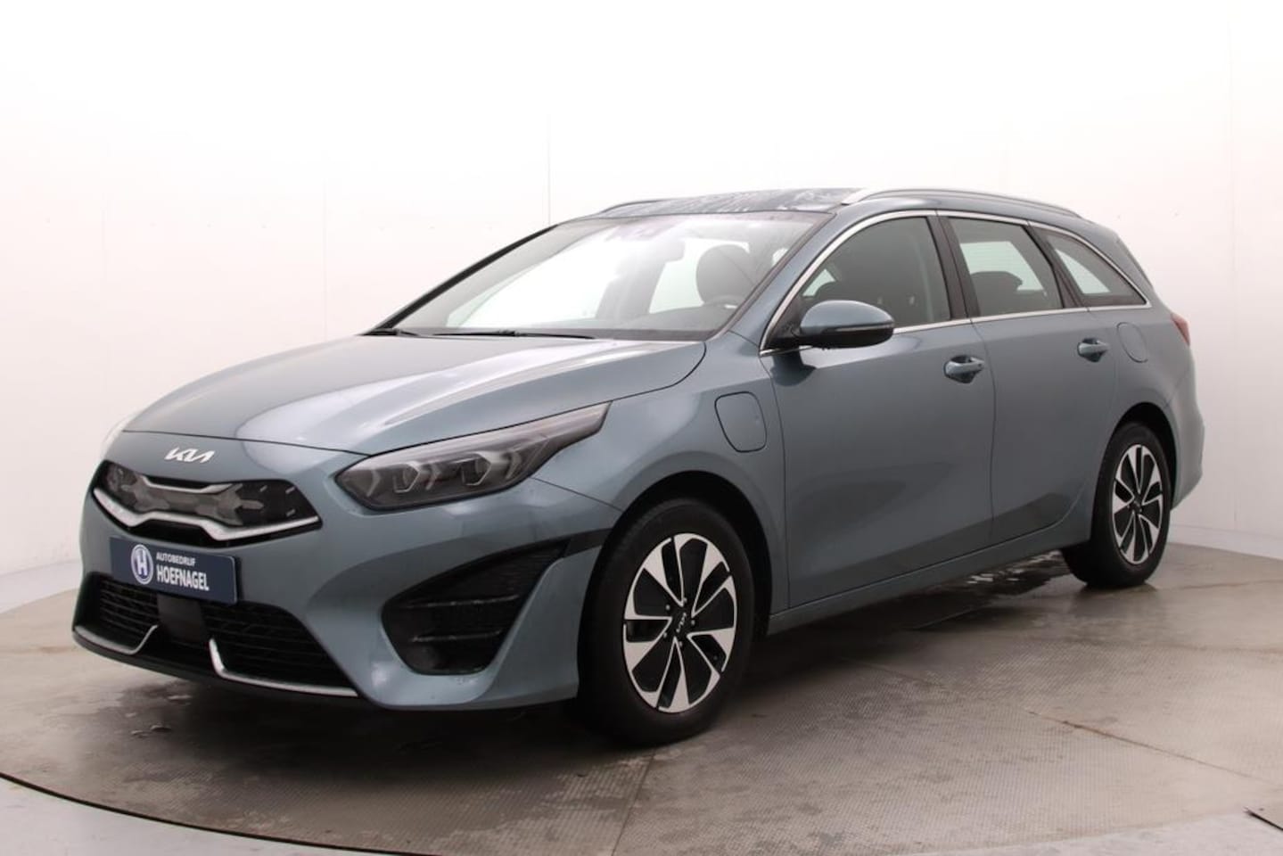 Kia Cee'd Sportswagon - Ceed 1.6 GDI PHEV DynamicLine | Automaat | Adaptive cruise | Stoelverwarming | CarPlay | C - AutoWereld.nl