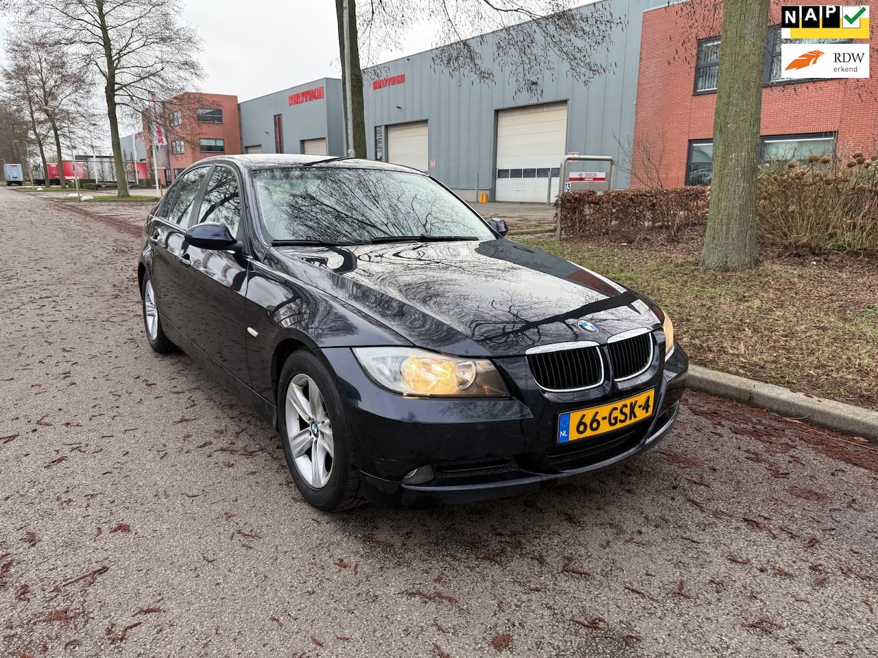 BMW 3-serie - 316i Business Line NAV+CLIMA APK - AutoWereld.nl
