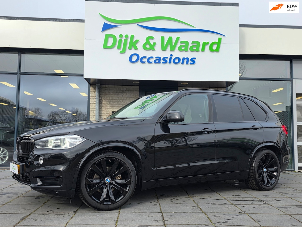 BMW X5 - XDrive30d High Executive – Leder – Navi – Trekhaak – Luxe SUV - AutoWereld.nl