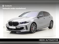 BMW 1-serie - M135i xDrive | 19" | Panorama | Harman Kardon | Camera | Leder | Head-Up | El. Stoelen met