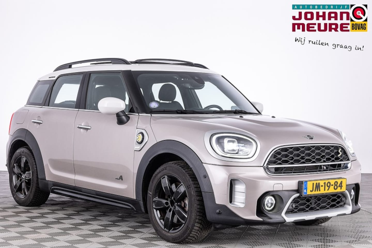 MINI Countryman - 1.5 Cooper S E ALL4 | PANORAMADAK | LEDER | Head-Up | NAVI | ECC | PHEV - AutoWereld.nl