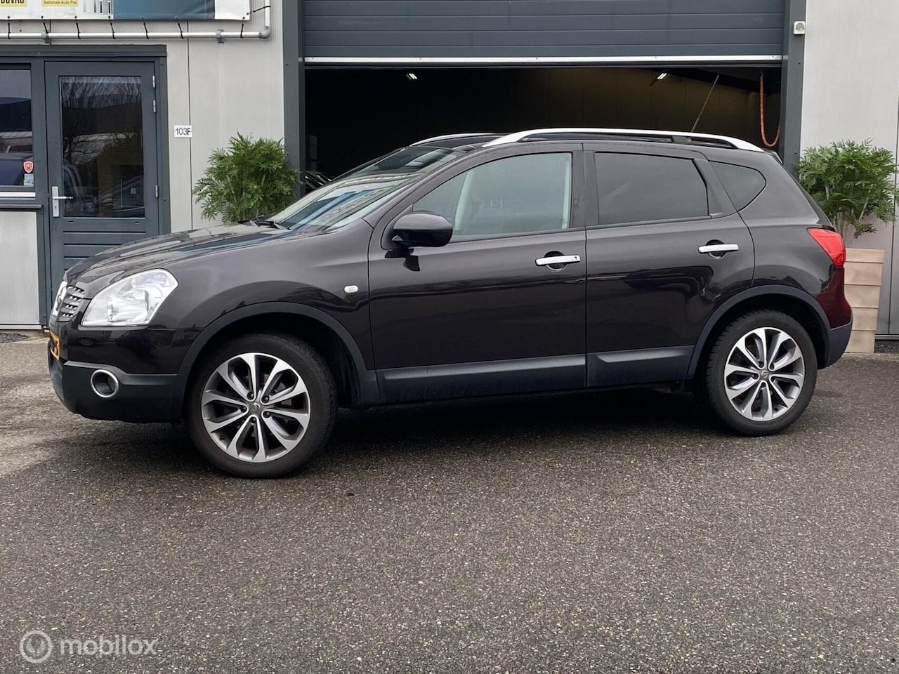 Nissan Qashqai - 2.0 Connect Edition | PANO | TREKHAAK | APK | - AutoWereld.nl