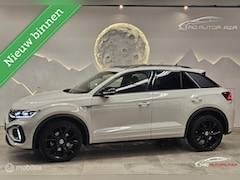 Volkswagen T-Roc - 1.5 TSI R-Line Panorama/Keyless/Black Style/Ascot grey