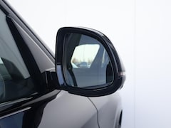 BMW iX3 - High Executive Edition 80 kWh / M Sport Pakket / Elektrische Trekhaak / Panoramadak / Stuu