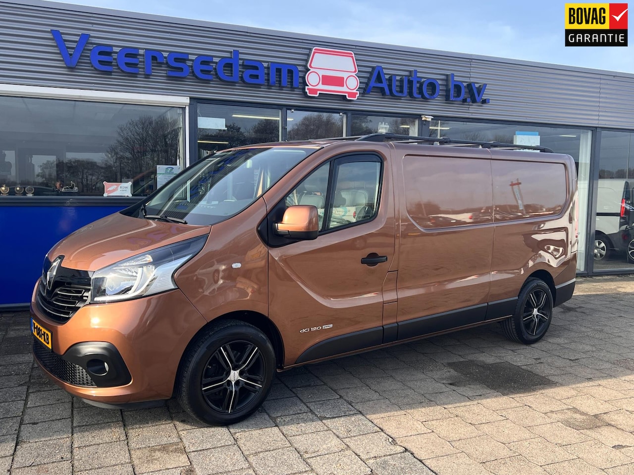 Renault Trafic - 1.6 dCi T29 L2H1 Comfort 1.6 dCi T29 L2H1 Comfort, Camera, Navi, trekhaak enz.. - AutoWereld.nl