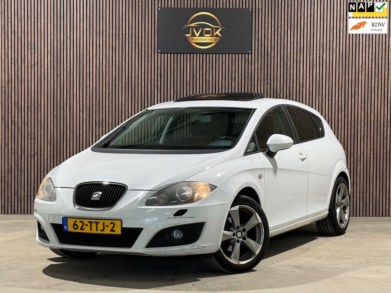 SEAT Leon - 1.2 TSI Ecomotive Businessline COPA PDC Airco Leder Stoelverwarming - AutoWereld.nl