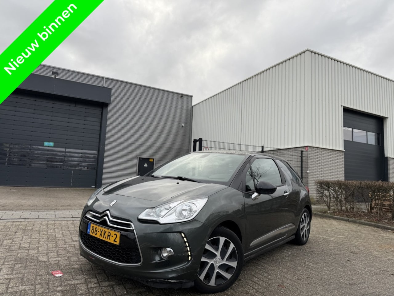 Citroën DS3 - 1.6 e-HDi Navigatie|Clima|Lage km - AutoWereld.nl
