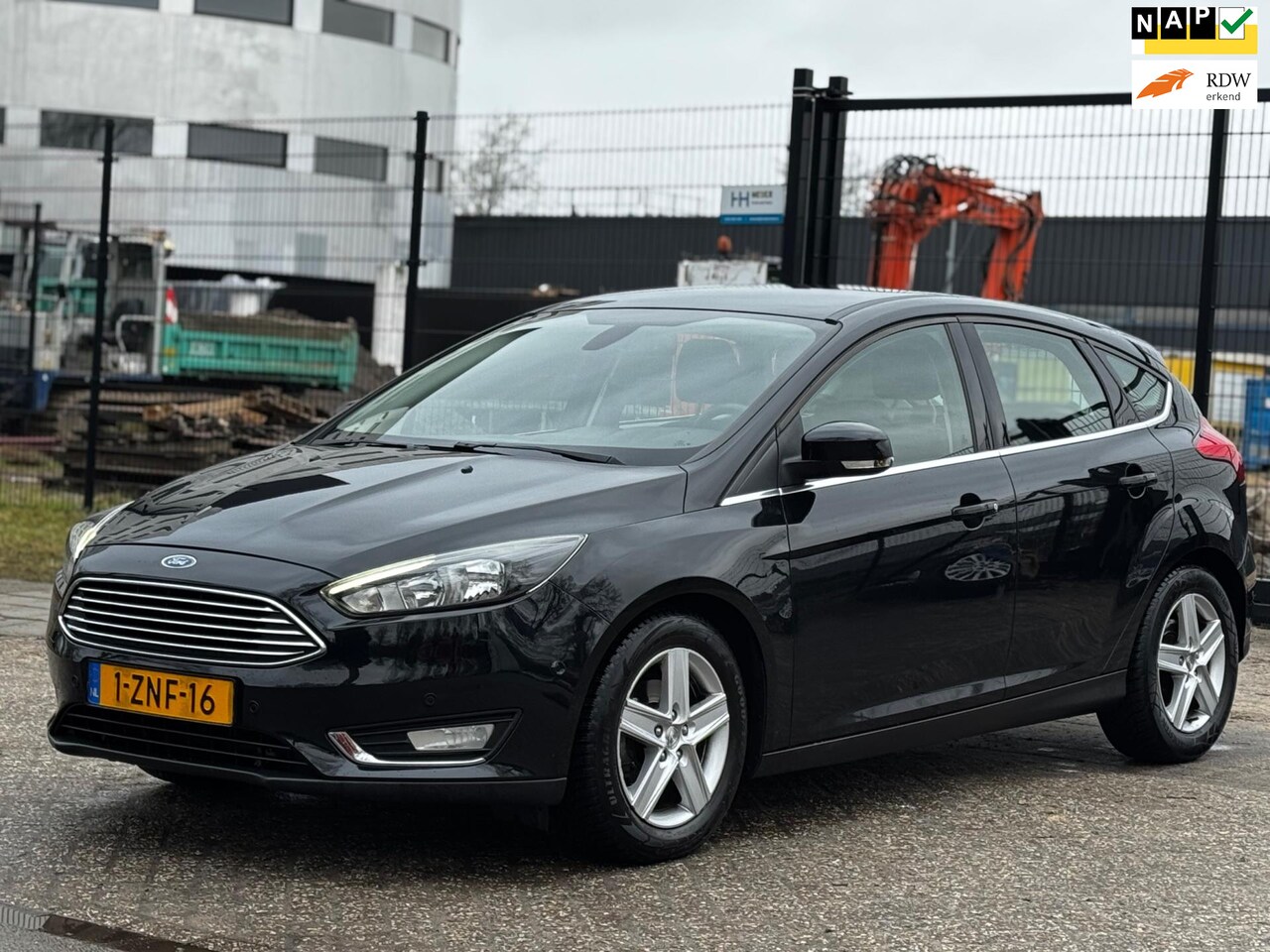 Ford Focus - 1.0 First Edition|NAVI|6BAK|LED|KEYLESS|DS RIEM VV - AutoWereld.nl