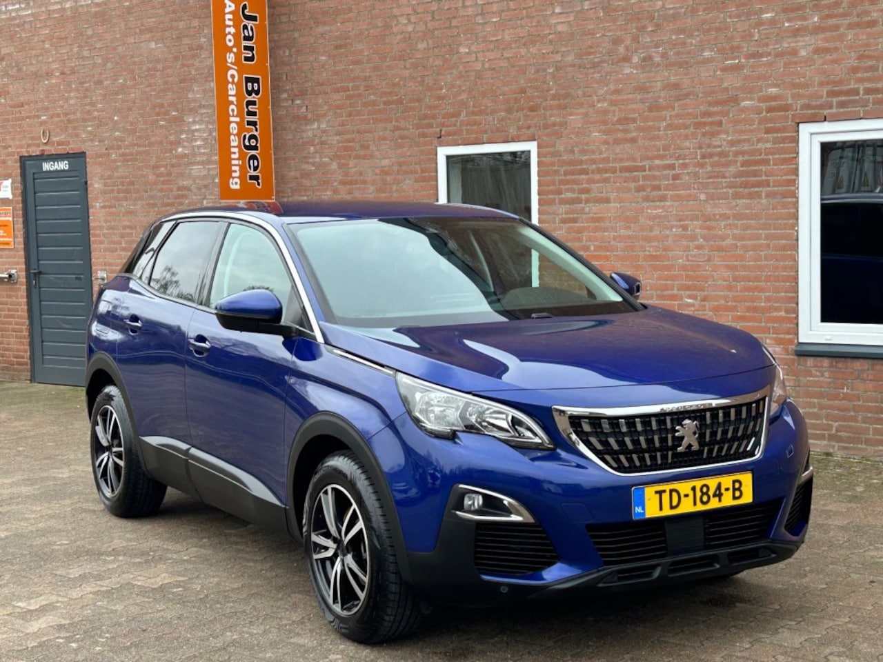 Peugeot 3008 - 1.2 PureTech  Executive navi,camera.leder,stoel verwarming - AutoWereld.nl