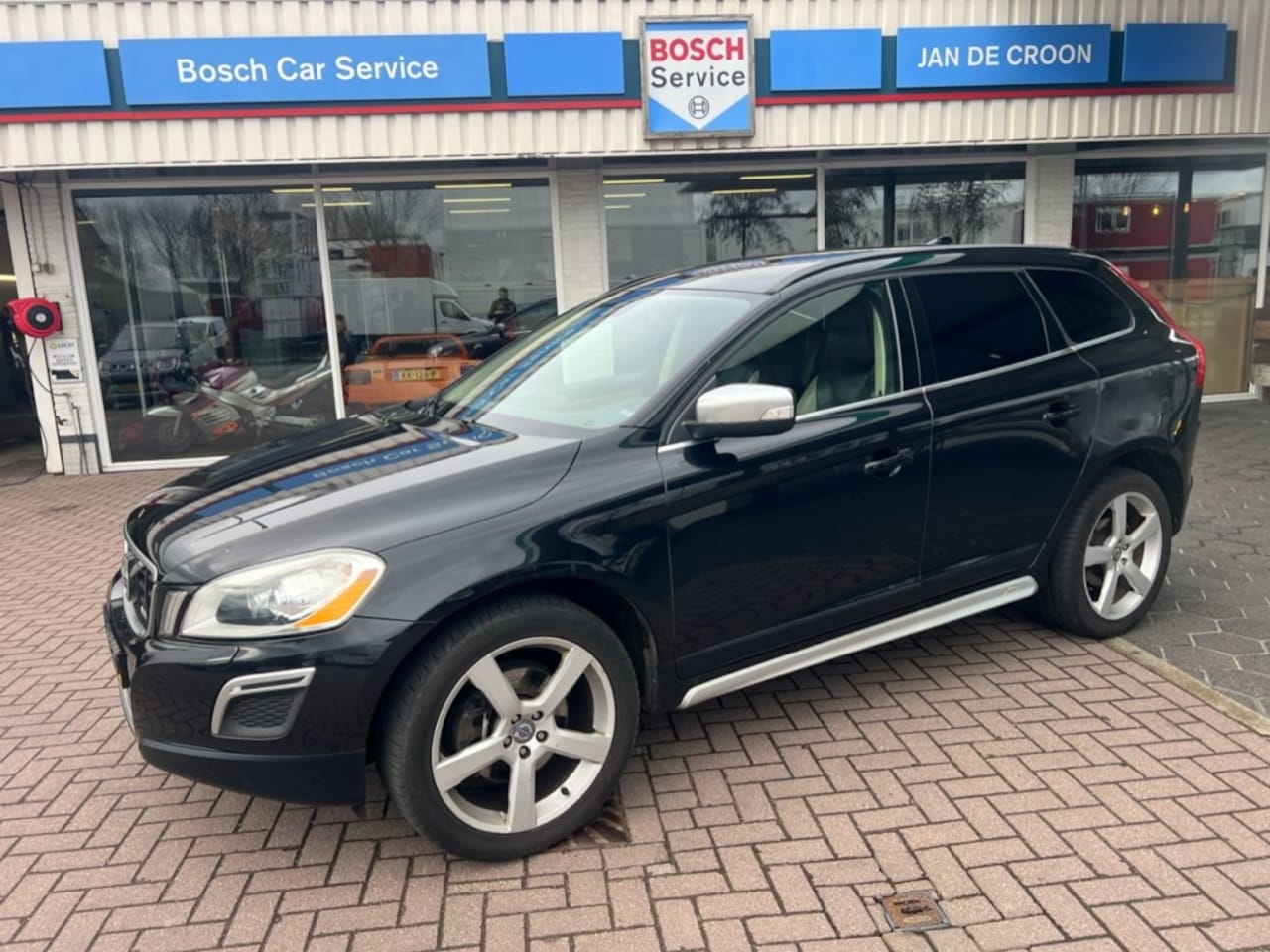 Volvo XC60 - 2.0T R-DESIGN 4x4 Geartronic NL auto #TOP - AutoWereld.nl