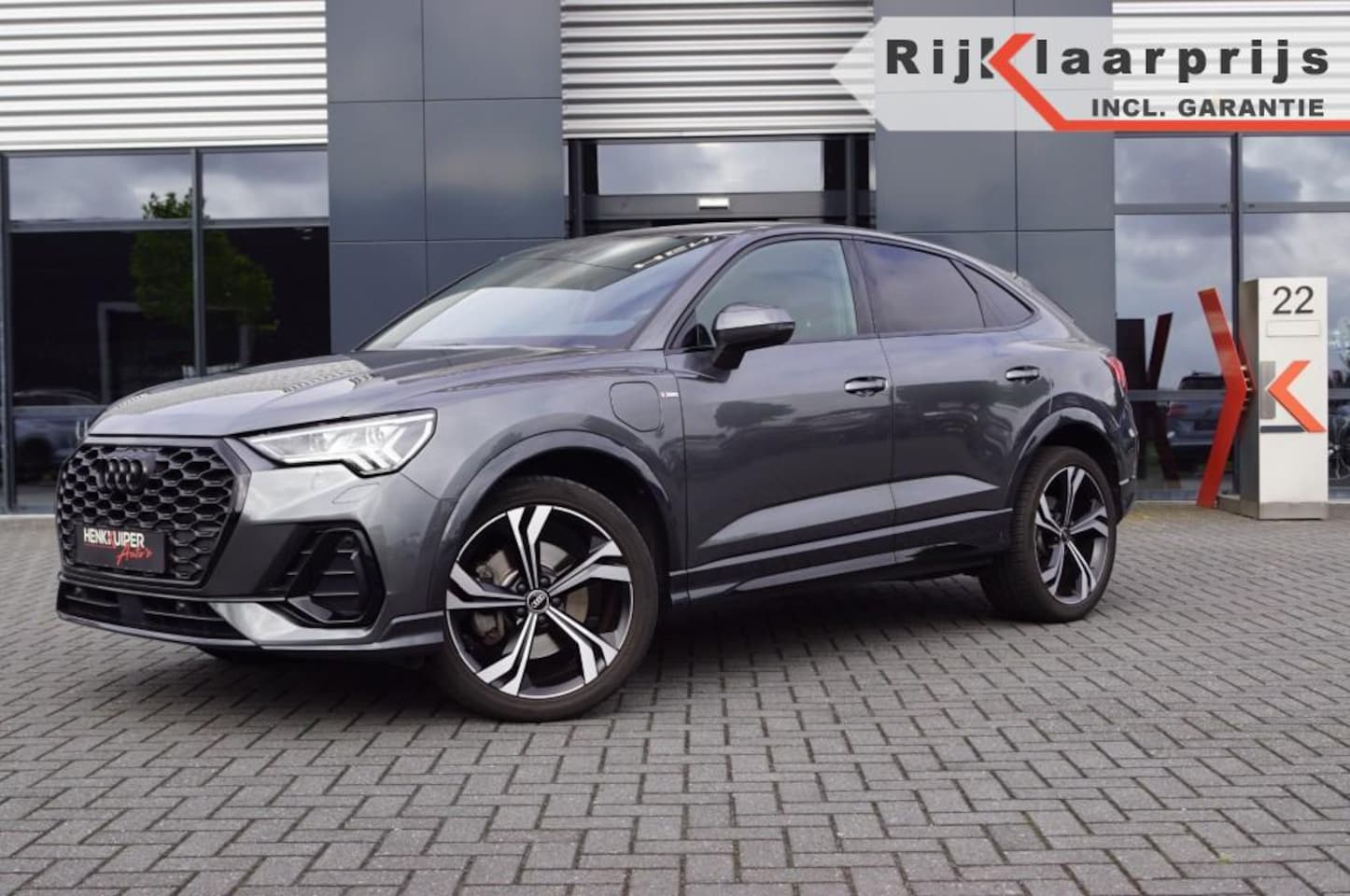 Audi Q3 Sportback - 45 TFSI-e S-Line /Trekhaak wegklb/ 20 Inch LM /Matrix LED/Camera/ACC - AutoWereld.nl