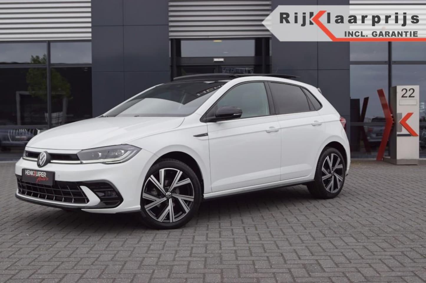 Volkswagen Polo - 1.0 TSI DSG R-Line Panodak/ Camera / Virt. cockpit / IQ LED/ 17LM - AutoWereld.nl