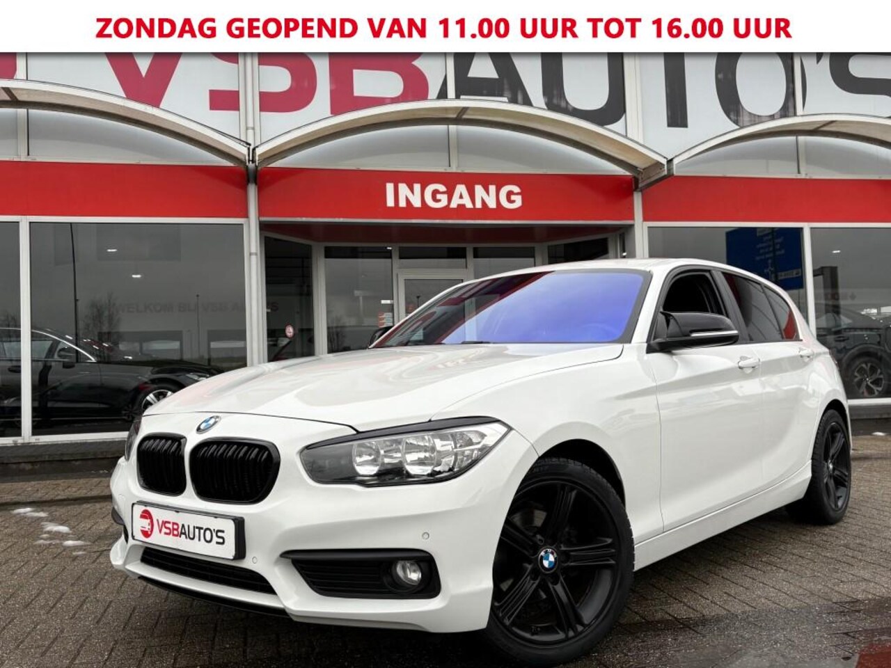 BMW 1-serie - 118I EXECUTIVE AUT. NAVI AIRCO CRUISE STOELVERW - AutoWereld.nl