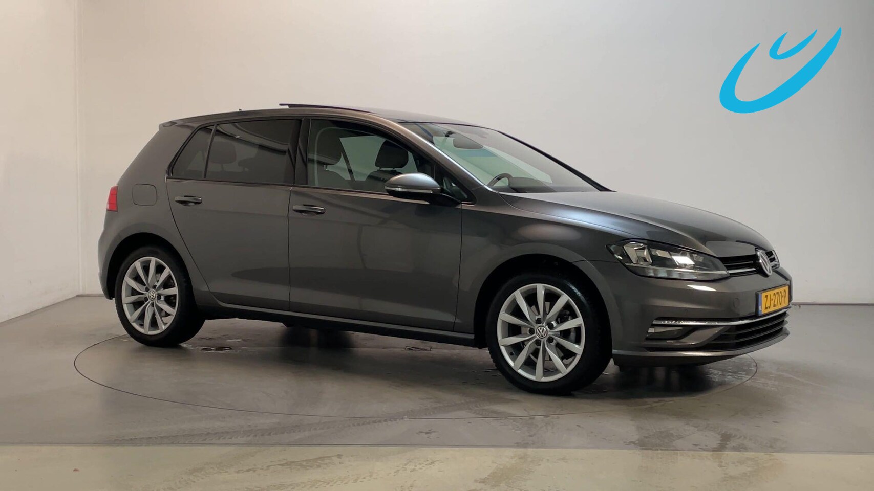 Volkswagen Golf - 1.5 TSI 150pk Highline Panoramadak Alcantara Stoelverwarming Camera - AutoWereld.nl