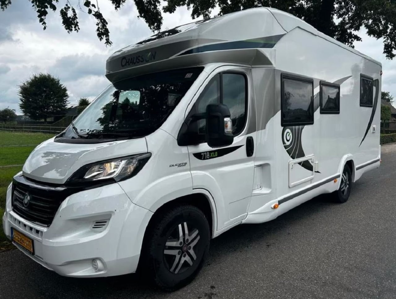 Citroën C4 Cactus - 1.6 BlueHDi Shine Mijn e-mail: NarinJonasson@hotmail.com - AutoWereld.nl