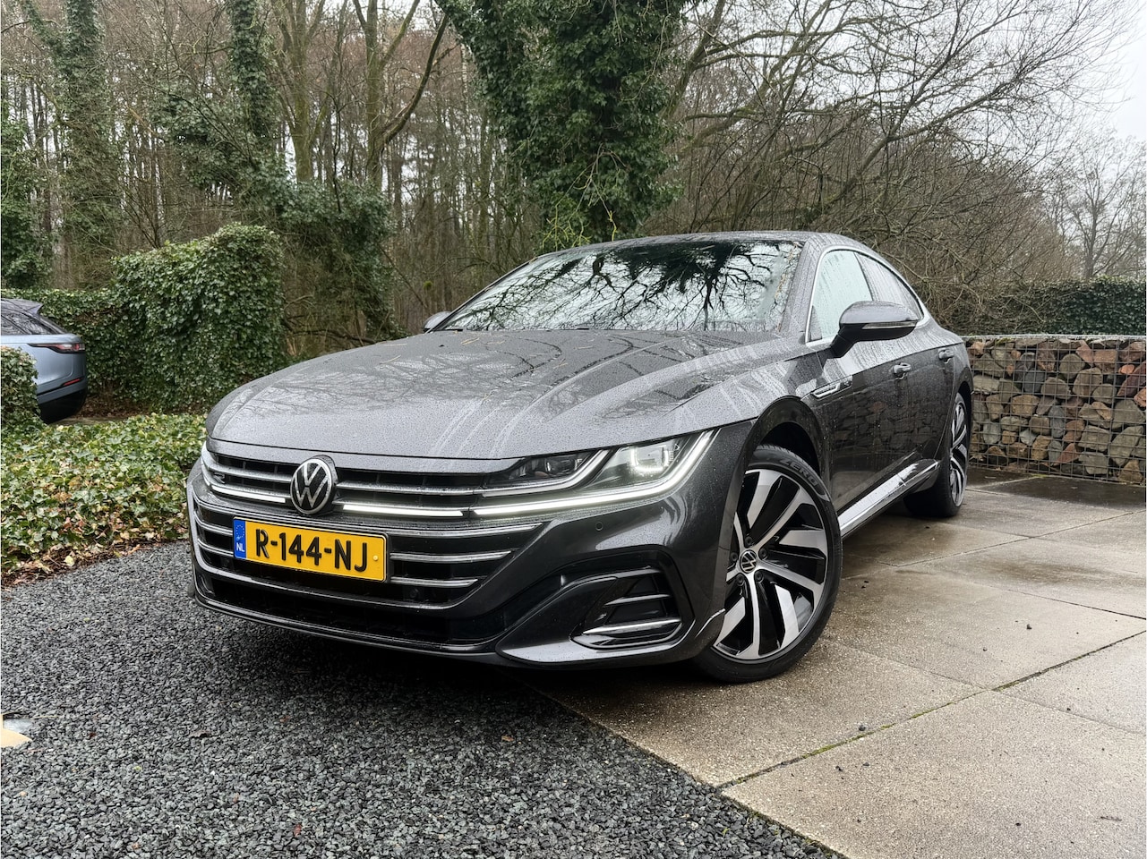 Volkswagen Arteon - 2.0 TSI R-Line Business 2.0 TSI R-Line Business+ - AutoWereld.nl