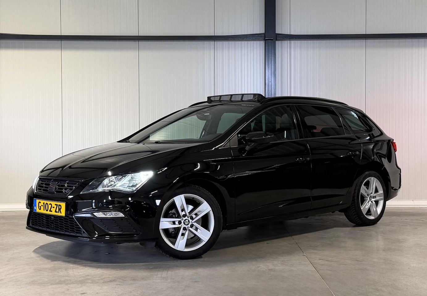 SEAT Leon ST - 1.5 TSI 150PK FR Pano Virtual Sfeer Carplay NAP - AutoWereld.nl