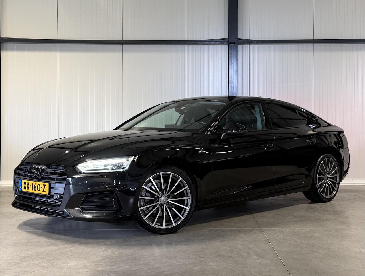 Audi A5 Sportback - 2.0 TFSI Black Edition Carplay Trekhaak - AutoWereld.nl