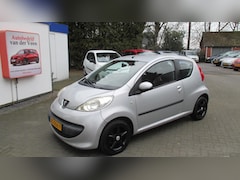 Peugeot 107 - 1.0-12V XR