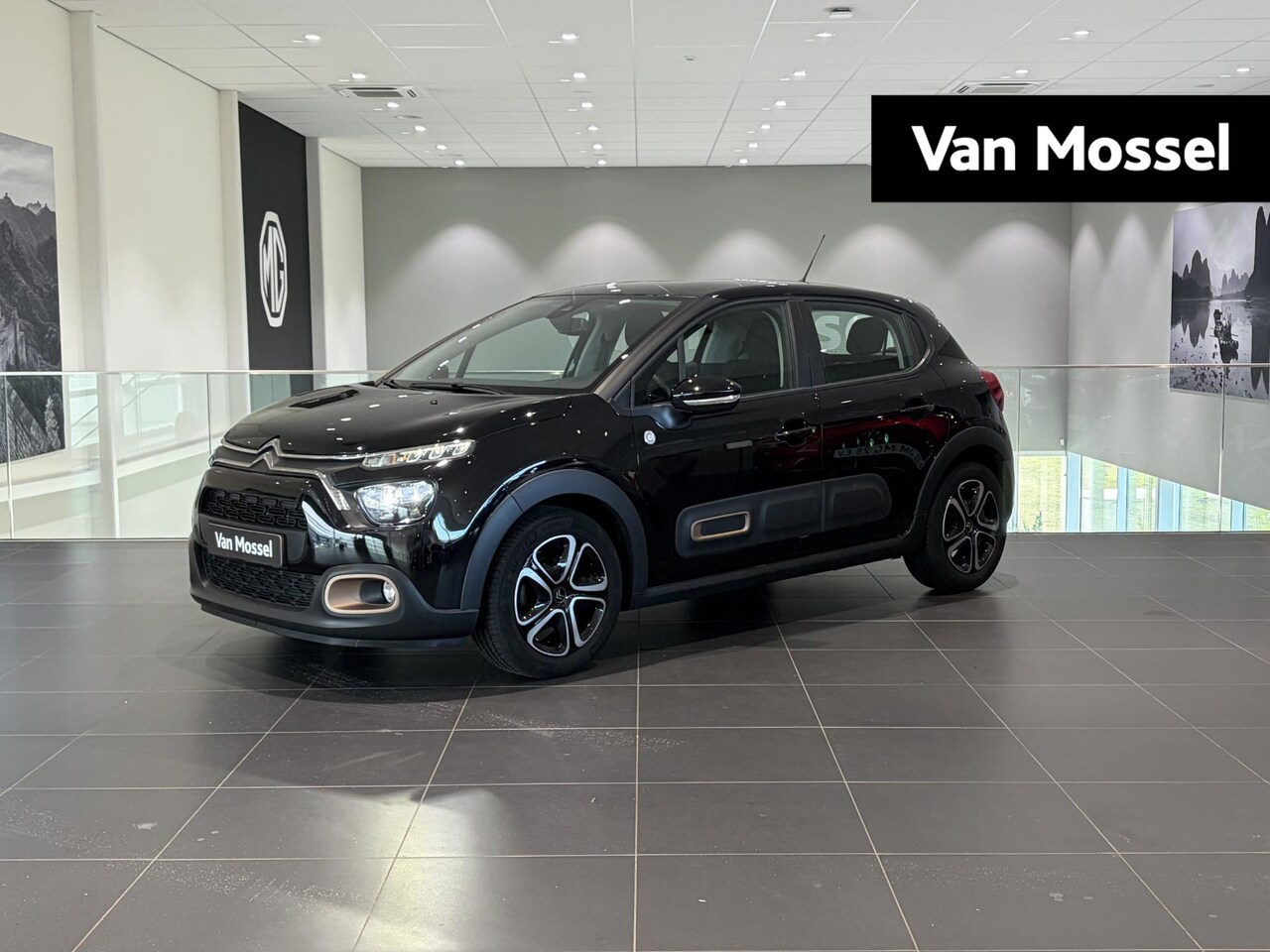 Citroën C3 - 1.2 C-Series Climate Control | Full Map Navigatie | Apple Carplay / Android Auto | Cruise - AutoWereld.nl