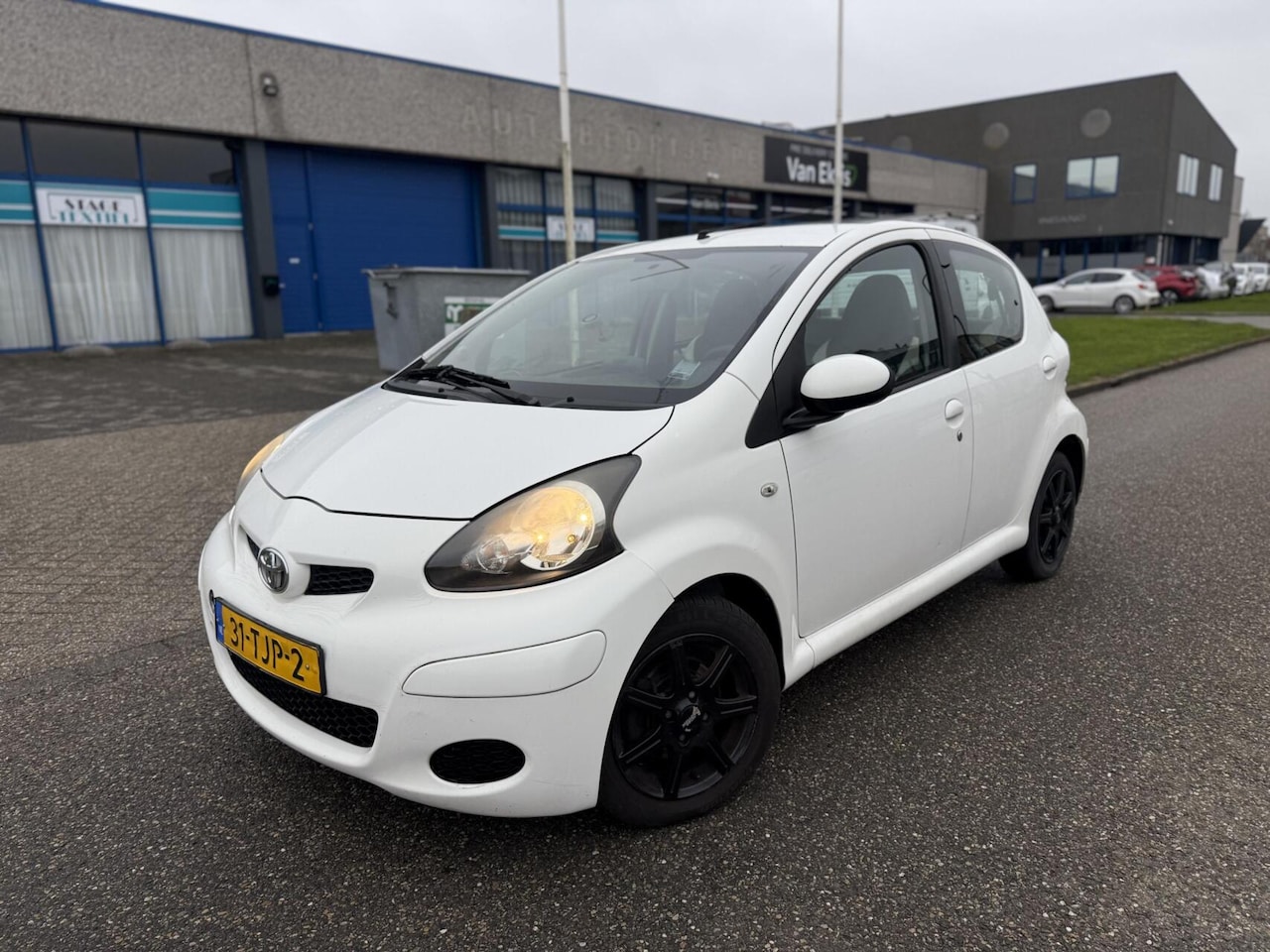 Toyota Aygo - 1.0 5-DRS 2012 Airco/Navigatie Vol opties - AutoWereld.nl