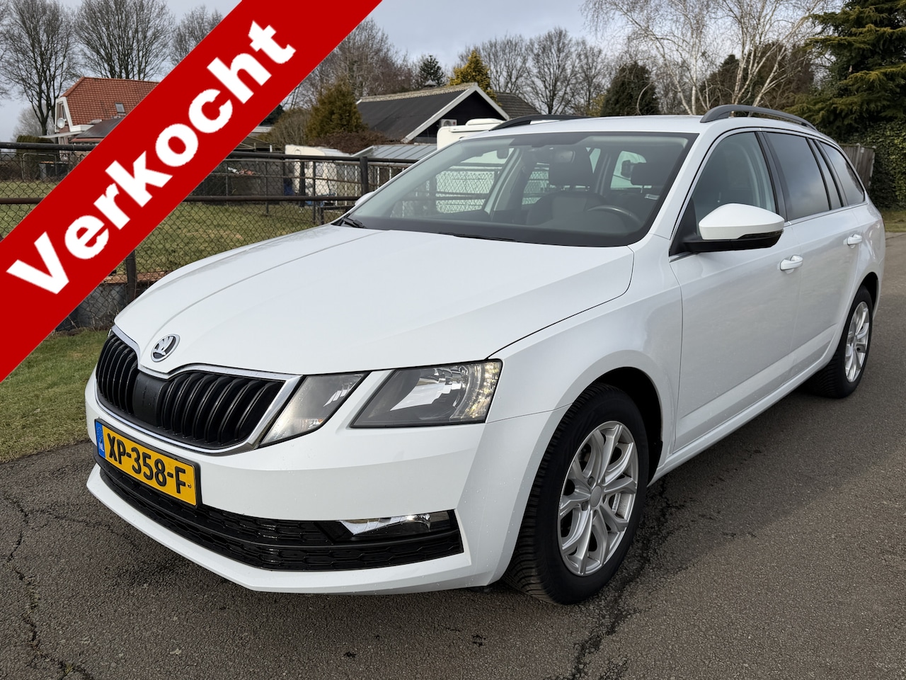 Skoda Octavia Combi - 1.0 TSI Greentech Ambition Business Navi/PDC/ECC/Cruise/DLR.ONDERHOUDEN! - AutoWereld.nl