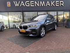 BMW X1 - SDrive18i High Executive AUT|Leder|NAVI|PANO|Camera