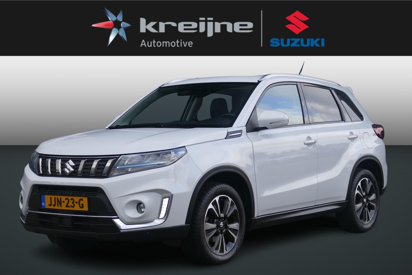 Suzuki Vitara - 1.4 Boosterjet Style Smart Hybrid AllGrip | PANO | AFNEEMBARE TREKHAAK | 4X4 | RIJKLAARPRI - AutoWereld.nl