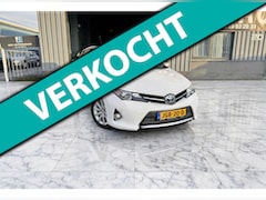 Toyota Auris - 1.8 Hybrid Executive Cam/Cruise/PDC