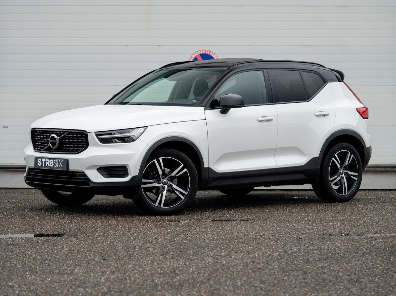 Volvo XC40 - 1.5 T3 163PK 2019 R-Design | Pano | LED | PDC | BTW | AUT (8) | SUV | SENSUS CONNECT - AutoWereld.nl