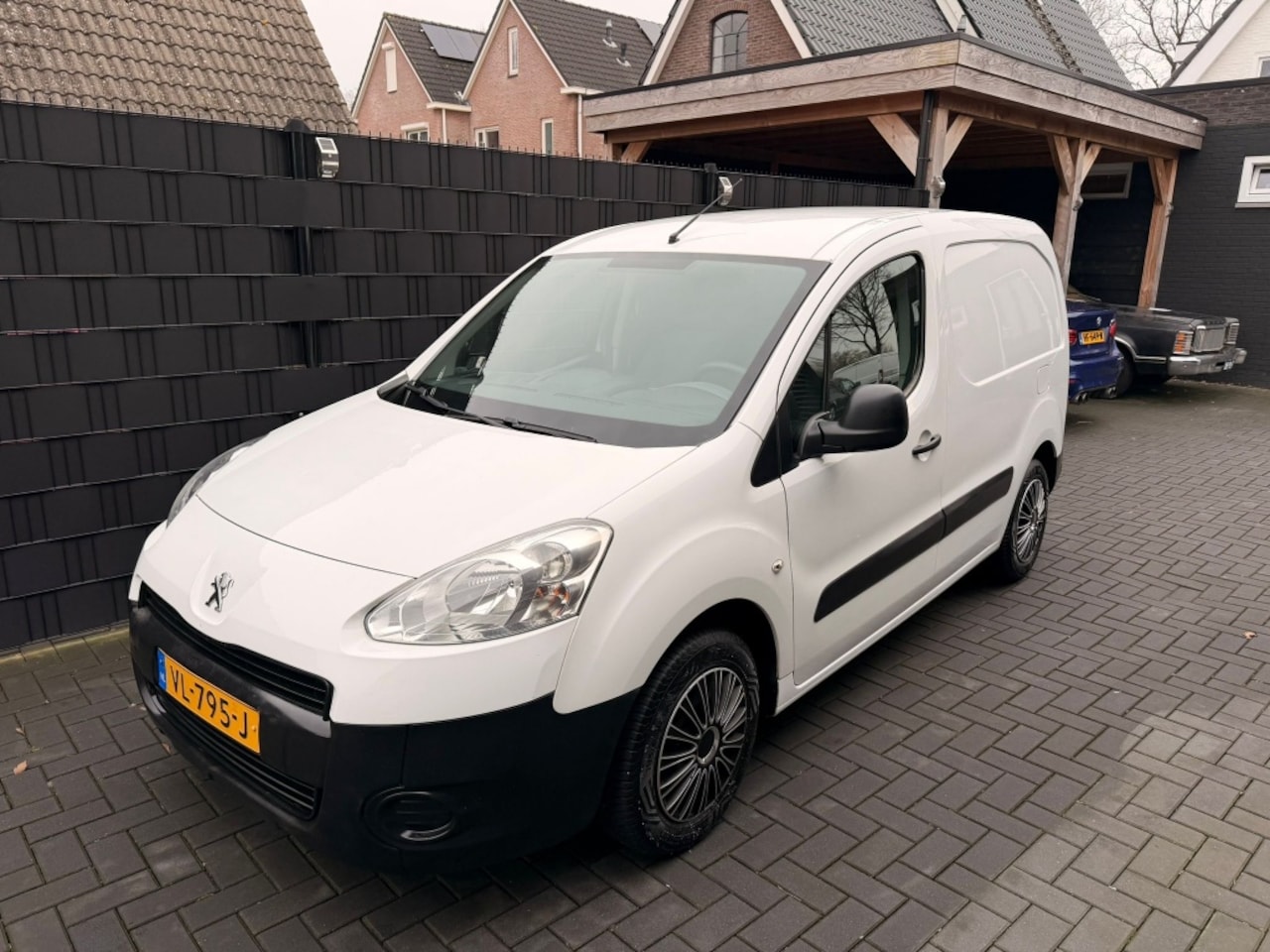 Peugeot Partner - 120 1.6eHDI L1XT Pr+ - AutoWereld.nl