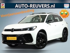 Volkswagen Tiguan - 1.5 eHybrid R-Line Edition Panorama / Opendak / IQ drive / HUD / CarPlay