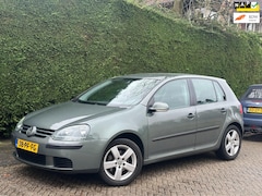 Volkswagen Golf - 1.6 FSI Comfort RIJDGOED/6BAK/AIRCO/APK 8-26
