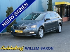 Skoda Octavia Combi - 1.5 TSI 150PK Greentech Ambition Business CARPLAY | TREKH | STOELVERW | NAV | PDC | LMV