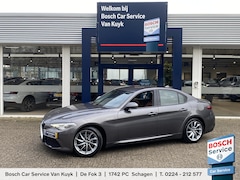 Alfa Romeo Giulia - 2.0 T AWD Veloce / 280 Pk / Automaat / NL-Auto / 1e-Eigenaar / Vol-Leder / Stuur-/Stoelver