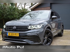 Volkswagen Tiguan - 1.5 TSI R-Line Business+ Automaat/Navi/Pdc/Ecc/Achteruitrijcamera/Panoramadak/Virtueel das