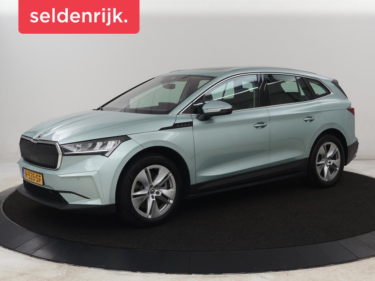 Skoda Enyaq iV - 80 | Panoramadak | Trekhaak | Stoelverwarming | Camera | Sfeerverlichting | Carplay | Navi - AutoWereld.nl