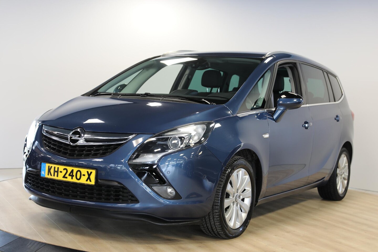 Opel Zafira Tourer - 1.4 Innovation 7p. | Cruise | Navi | Camera - AutoWereld.nl