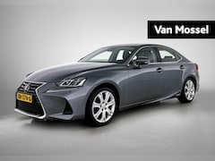 Lexus IS - 300h Hybrid Business Line | CRUISE CONTROL | NAVIGATIE | STOELVERWARMING | TREKHAAK | BLUE